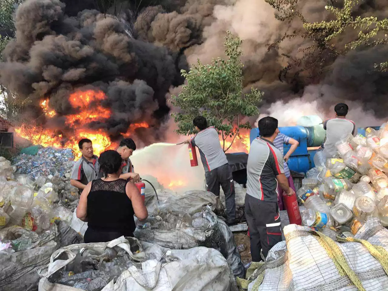 快递垃圾量数字惊人 快递包裹减负不能一拖再拖