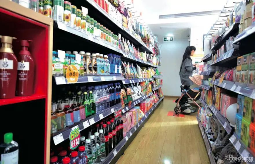 新商业时代的便利店发展与物流建设