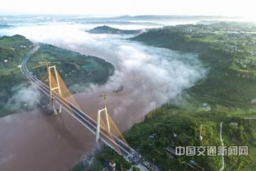 构建路网体系 迈上致富高速路