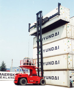 21吨五层空箱作业叉车 FD210 
