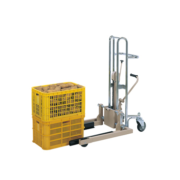 轻便堆高机日本产：BL-H150-8L