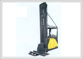 广州天力: 小松伸缩货叉前移式叉车