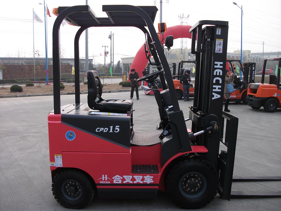 合叉电动平衡重式叉车