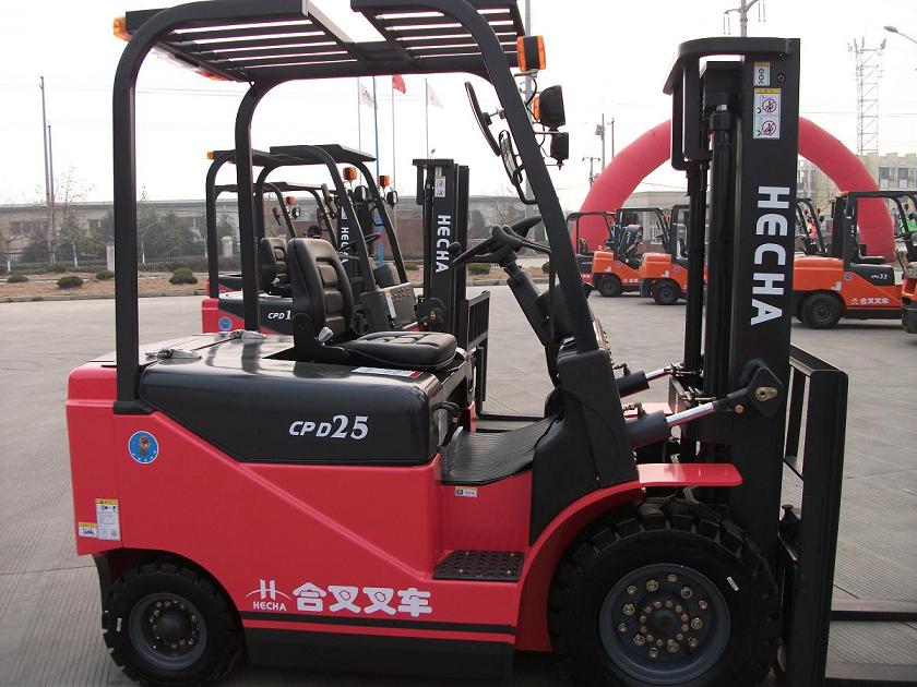 合叉电动平衡重式叉车