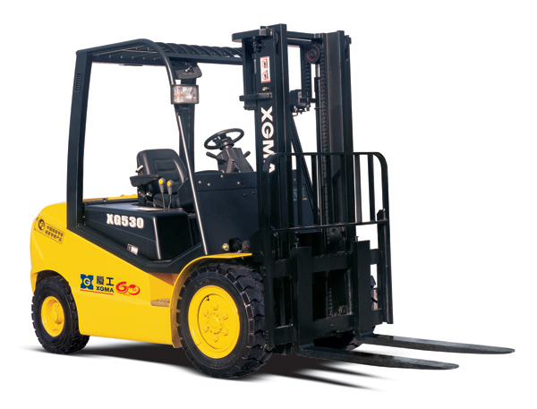 厦工新款3吨液力内燃叉车