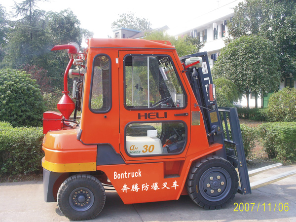 衡阳奔腾:合力防爆叉车