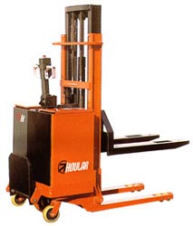 载人电动堆高机