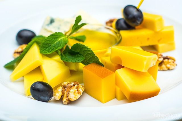 cheese-food-2541469_640.jpg